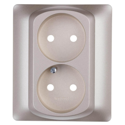 Лицевая панель Legrand Galea Life розетки 2х2К титановая 771432