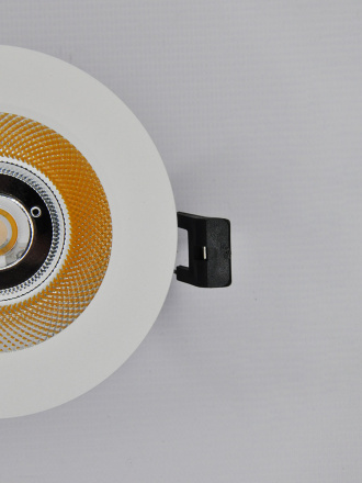 Встраиваемый светильник Elvan VLS-505R-10W-WW-Wh