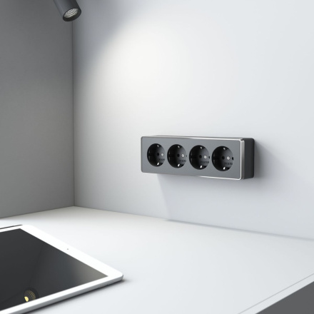 Розетка четверная с заземлением и шторками Werkel Gallant черный/хром W5072258 4690389218026 a071254