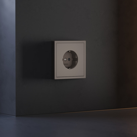 Накладка для розетки с заземлением и защитными шторками Voltum S70 (капучино) VLS000714