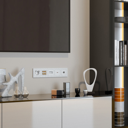 Лицевая панель Werkel Hammer белый 4690389163142