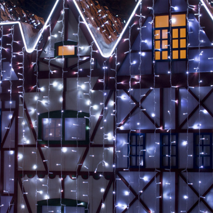 Светодиодный занавес Eurosvet 200-101 белый с эффектом мерцания 2*3м IP65