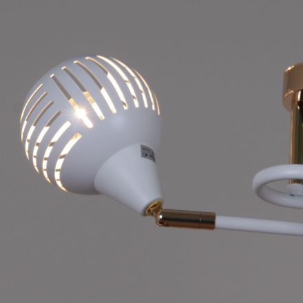 Потолочная люстра Reluce 70059-3.3-05 FG+WH