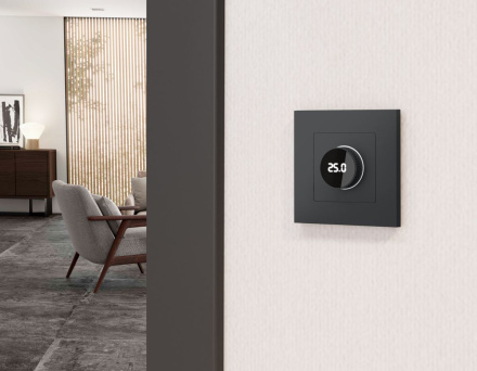 Лицевая панель Alfa (Графит мягкое касание) для терморегулятора теплого пола с цифровым дисплеем Quant Ambrella Volt AP9058