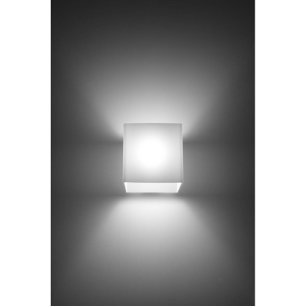 Лицевая панель Legrand Celiane модуля с входом для источника звука и блоком питания титановая 068521