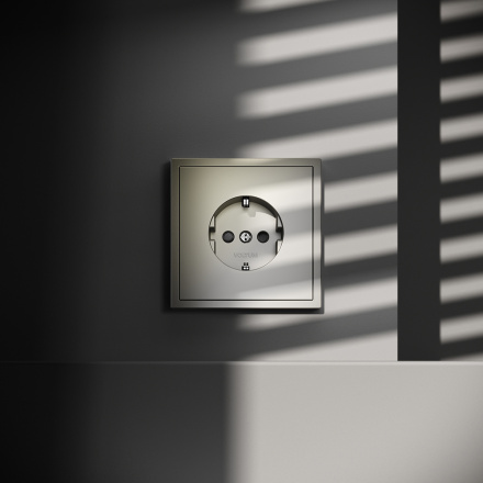 Розетка со шторками Voltum S70 VLS040204 (шелк)