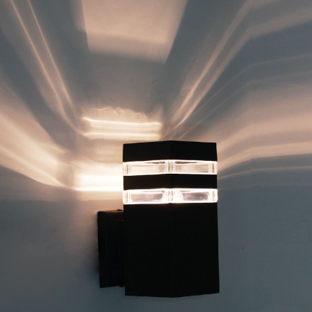 Уличный настенный светильник Reluce 86228-9.2-001CT E27 BK