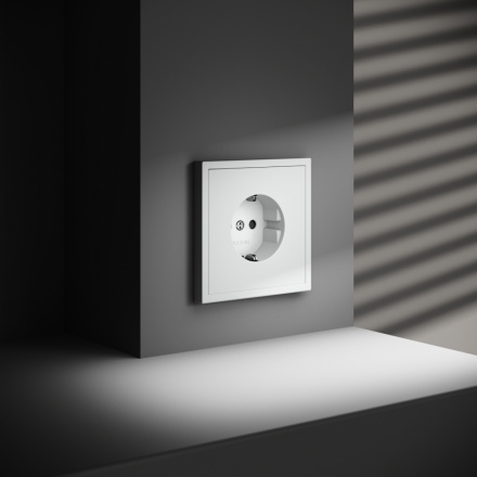 Розетка со шторками Voltum S70 VLS040202 (белый матовый)