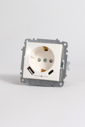 Розетка с/з зарядка (Type C+USB) ELBI Zena Vega 609-010200-334