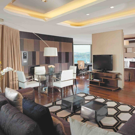 Светодиодная лента Apeyron 12В 5050 7,2Вт/м 3000К 600Лм/м 5м IP20 00-437