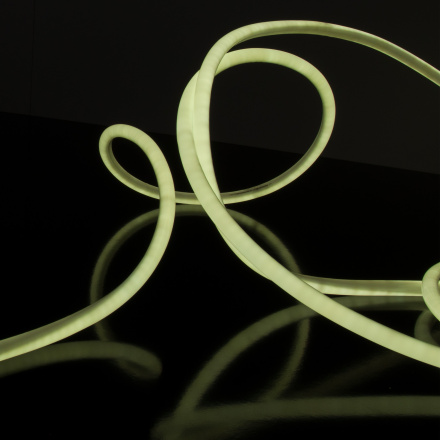 Светодиодный гибкий неон Elektrostandard 220V 9,6W 144Led 2835 IP67 круглый холодный белый, 50 м 4690389134692