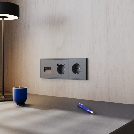 Рамка на 3 поста Voltum S70 VLS100307 (графит)